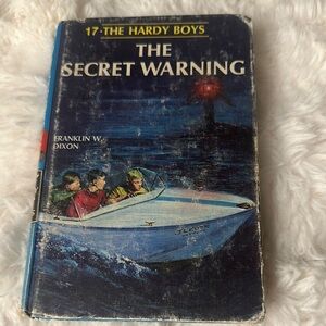 The Hardy Boys book#17 The Secret Warning Book